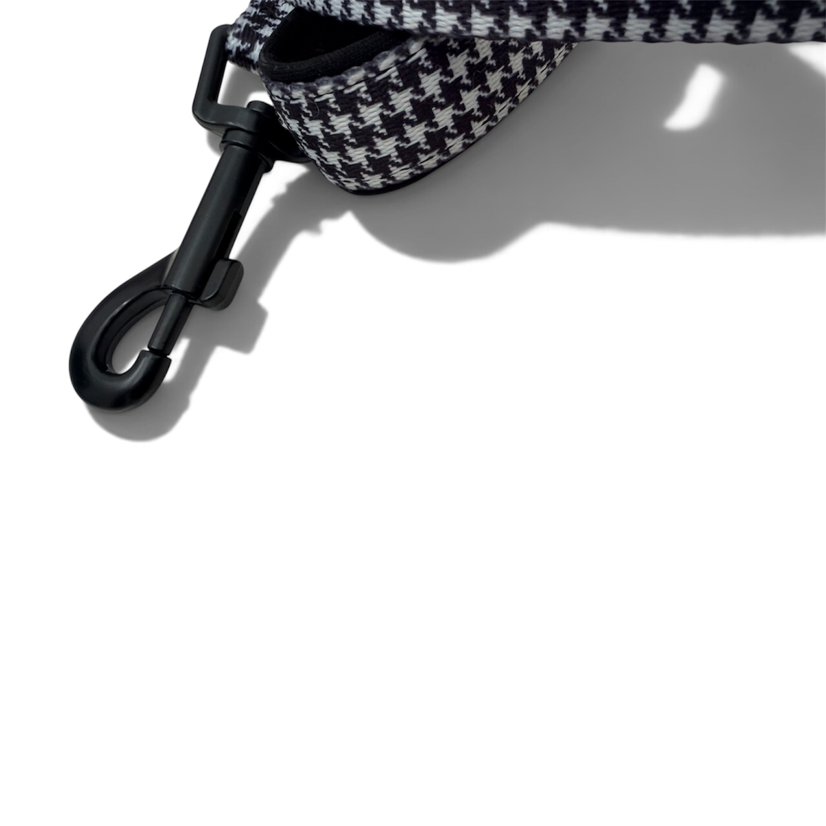 Vintage Flair - Leash